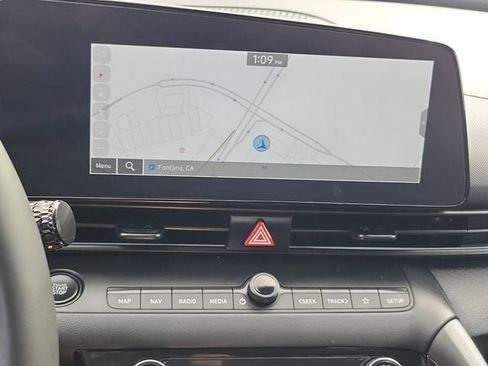 Certified 2025 Hyundai Elantra SEL FWD image 9