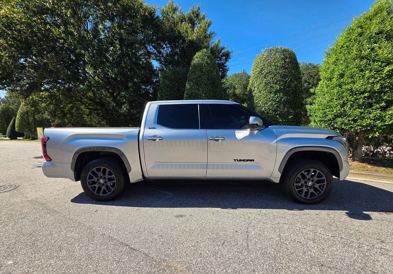 Used 2022 Toyota Tundra Limited AWD/4WD image 7