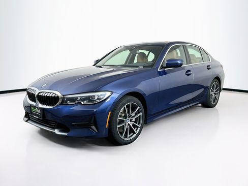 Used 2021 BMW 330i xDrive Sedan w/ Premium Package AWD/4WD image 3