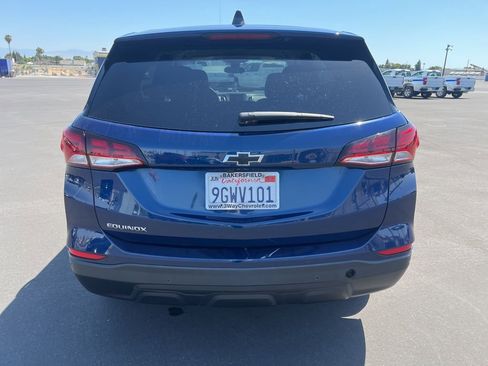 Used 2023 Chevrolet Equinox LS w/ LS Convenience Package FWD image 6
