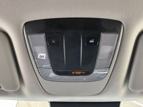 Used 2025 Kia Sportage LX image 16