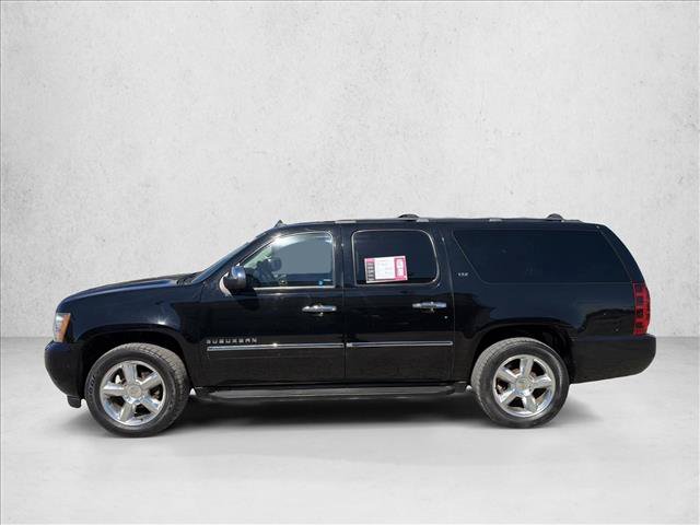 Used 2014 Chevrolet Suburban LTZ RWD image 2