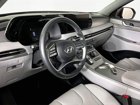 Used 2024 Hyundai Palisade SEL image 16