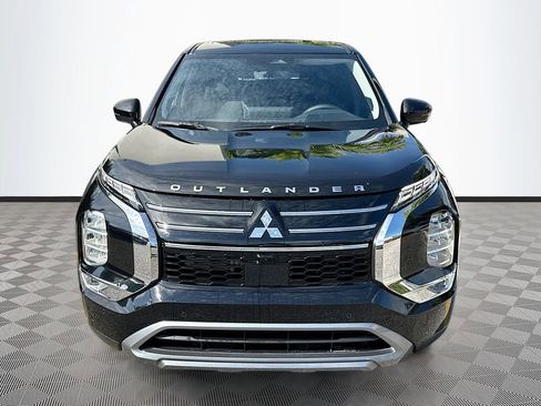 New 2026 Mitsubishi Outlander SE FWD image 2