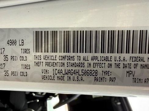 Used 2017 Jeep Wrangler Sport w/ Quick Order Package 24S AWD/4WD image 30