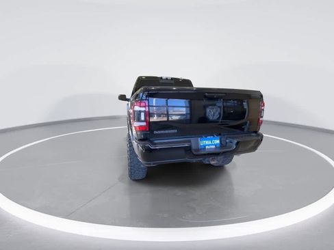 Used 2019 RAM 2500 Laramie w/ Black Appearance Package image 7
