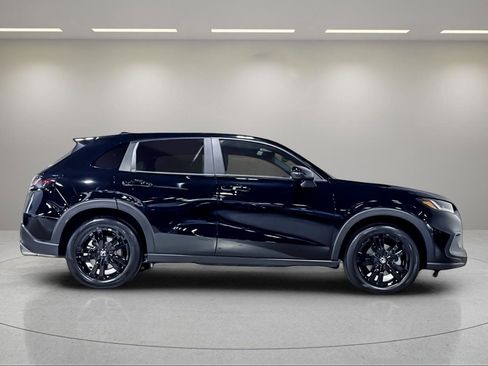 New 2027 Honda HR-V Sport image 6