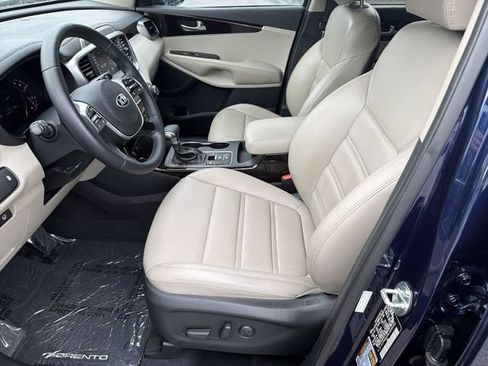 Used 2020 Kia Sorento EX FWD image 11