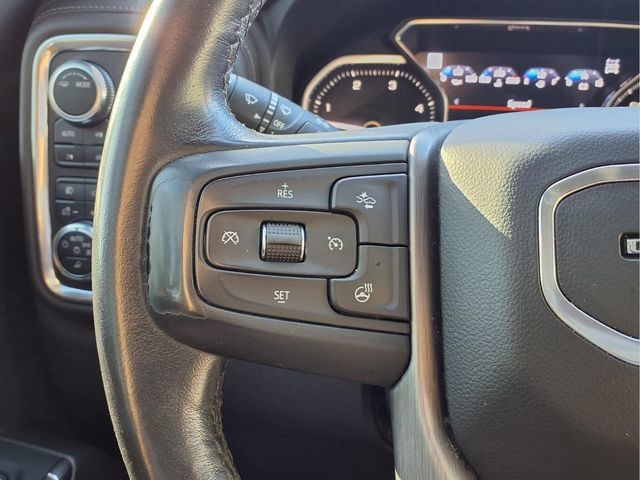 Used 2022 GMC Sierra 3500 Denali w/ Denali Black Diamond Edition AWD/4WD image 12