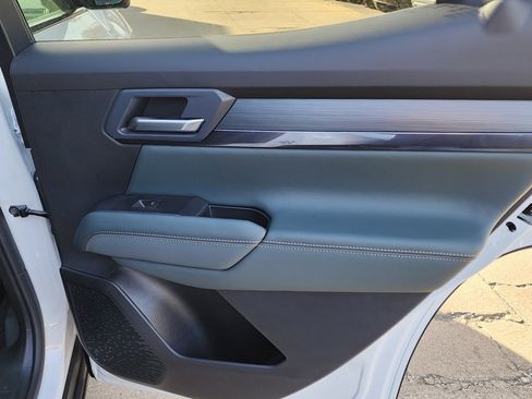 New 2026 GMC Terrain AT4 w/ Convenience Package III image 42