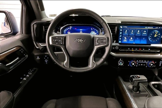 Used 2024 Chevrolet Silverado 1500 RST w/ Protection Package AWD/4WD image 6