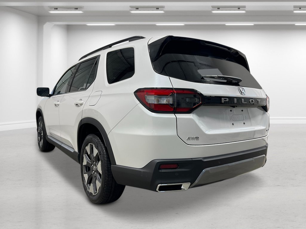 New 2026 Honda Pilot Touring image 3