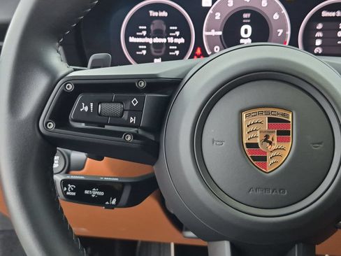 Used 2025 Porsche 911 Carrera GTS RWD image 29