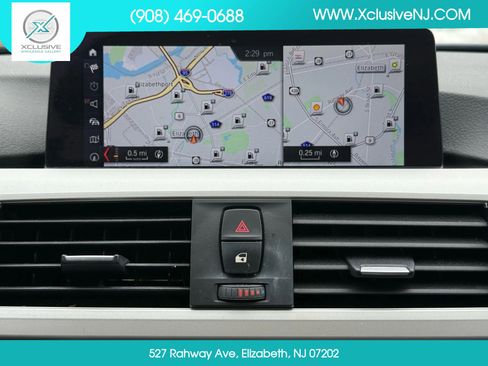 Used 2018 BMW 320i xDrive Sedan w/ Premium Package AWD/4WD image 16