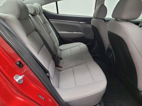 Used 2017 Hyundai Elantra SE image 19