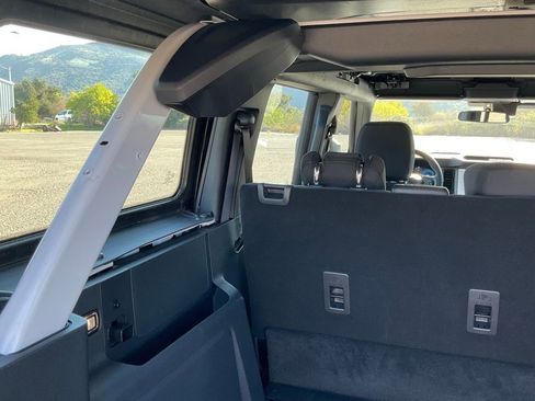 New 2025 Ford Bronco 4-Door image 21