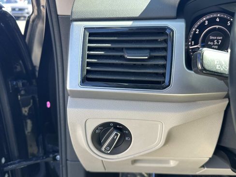 Used 2019 Volkswagen Atlas SEL image 24