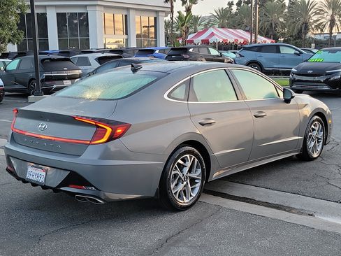 Certified 2023 Hyundai Sonata SEL w/ Convenience Package image 2