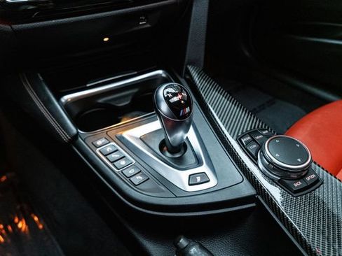 Used 2017 BMW M3 RWD image 27