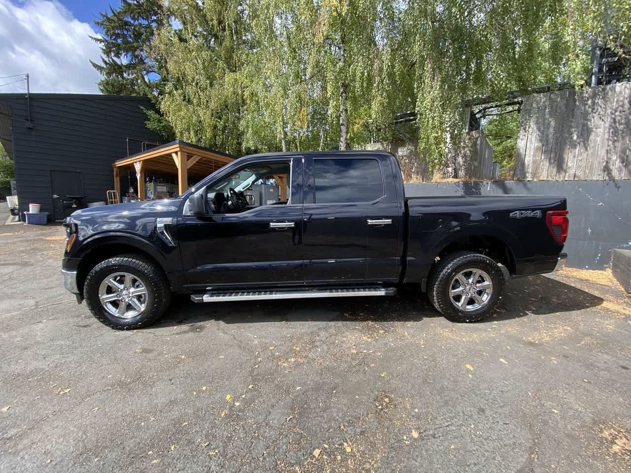 Used 2025 Ford F150 XLT w/ Equipment Group 301A Standard AWD/4WD image 3