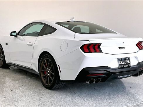 Used 2024 Ford Mustang GT Premium RWD image 15