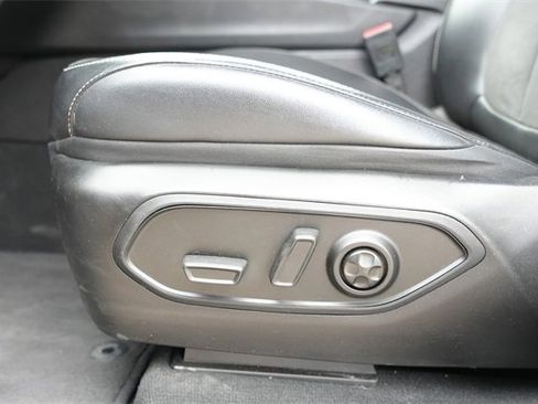 Used 2024 Jeep Grand Cherokee L Laredo image 20