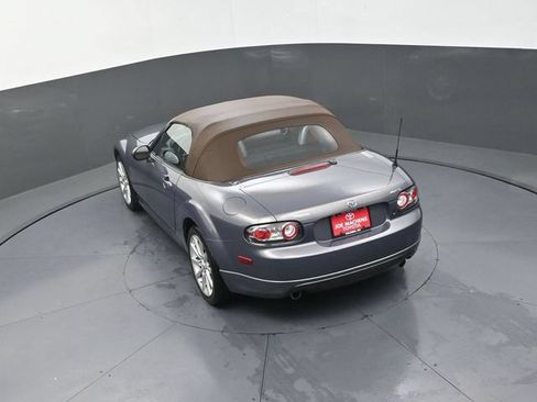 Used 2006 MAZDA MX-5 Miata Grand Touring w/ Premium Pkg RWD image 23