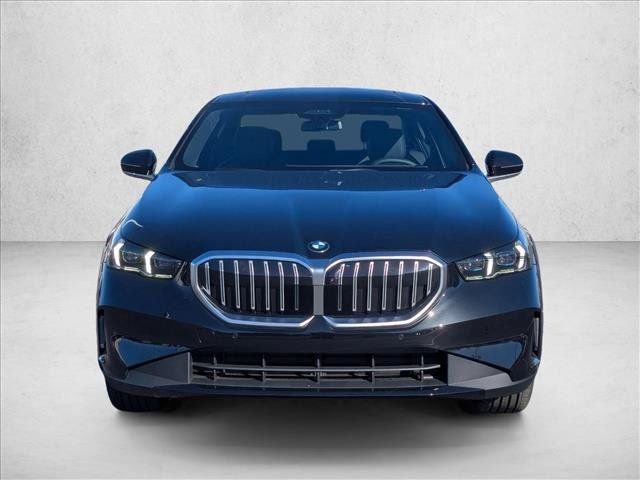 Used 2026 BMW 530i RWD image 6