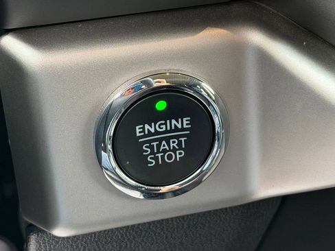 Certified 2024 Ford Expedition XLT AWD/4WD image 13