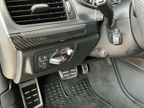 Used 2016 Audi RS 7 Prestige w/ Carbon-Optic Package image 26