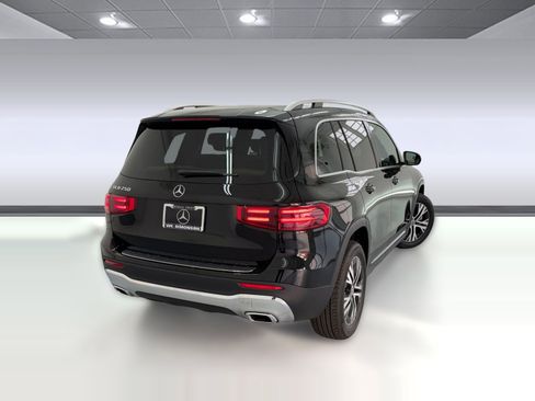 New 2026 Mercedes-Benz GLB 250 image 6