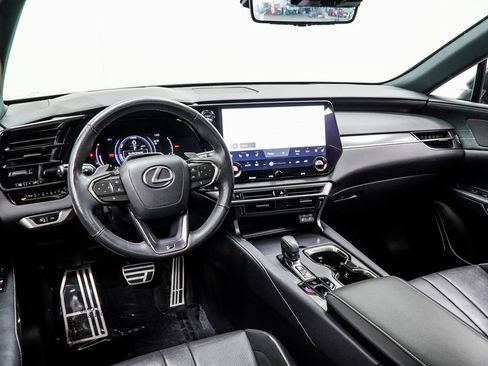 Used 2023 Lexus RX 500h F Sport image 5