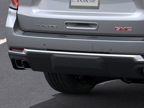 New 2026 GMC Yukon XL Denali w/ Denali Reserve Package image 14