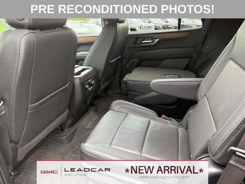 Used 2025 GMC Yukon Denali w/ Sun & Power Step Package AWD/4WD image 20