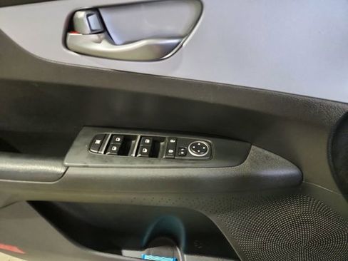 Used 2022 Kia Forte LXS image 15