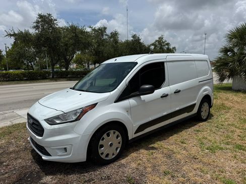 Used 2022 Ford Transit Connect XLT FWD image 5