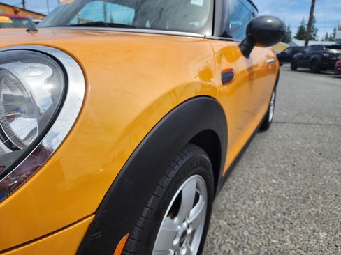 Used 2017 MINI Cooper 2-Door Hardtop FWD image 30