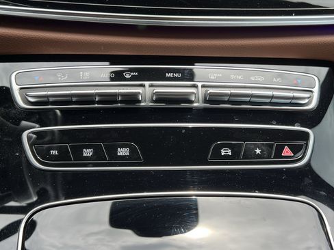 Used 2023 Mercedes-Benz E 450 Cabriolet image 30