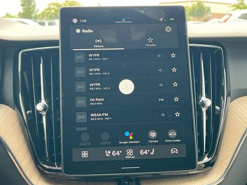 New 2026 Volvo XC60 B5 Plus w/ Protection Package Premier image 18