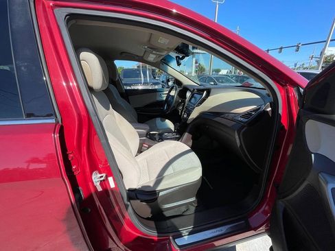 Used 2017 Hyundai Santa Fe Sport FWD image 11