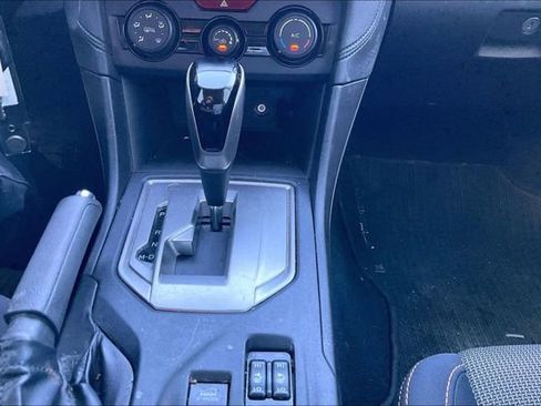 Used 2018 Subaru Crosstrek 2.0i Premium w/ Eyesight System image 23