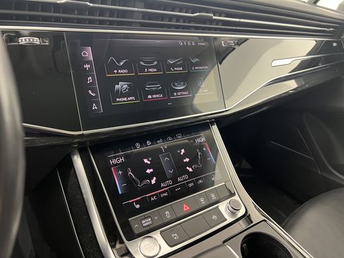 Used 2020 Audi Q7 3.0T Premium Plus image 29