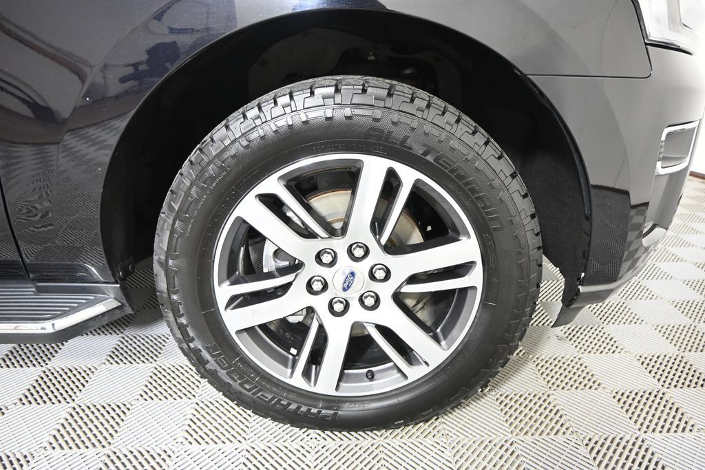 Used 2022 Ford Expedition Max Limited AWD/4WD image 11