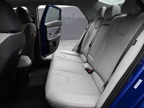 New 2026 Hyundai Elantra Limited image 14