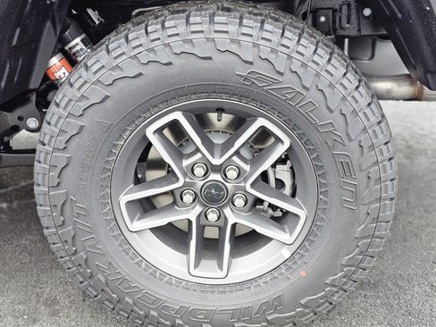 New 2026 Jeep Gladiator Mojave image 9