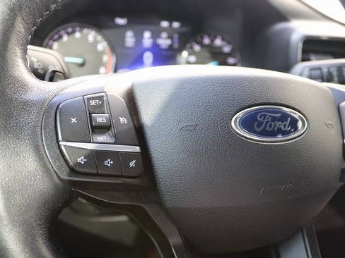 Used 2020 Ford Explorer XLT w/ Equipment Group 202A image 24