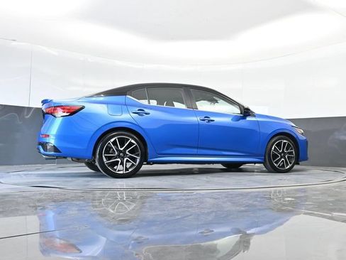 Used 2025 Nissan Sentra SR w/ Trunk Package FWD image 52