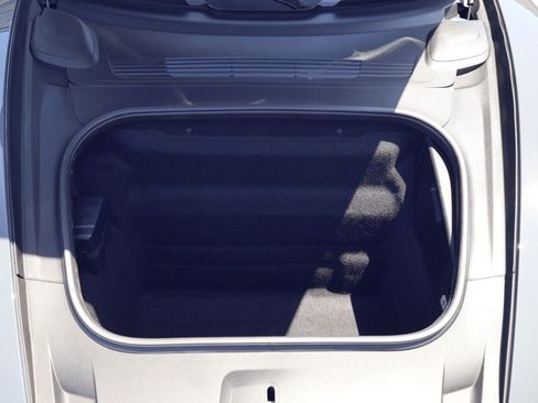 Certified 2025 Porsche 911 Carrera RWD image 24