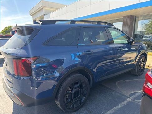 Used 2025 Kia Sorento X-Line EX AWD/4WD image 3