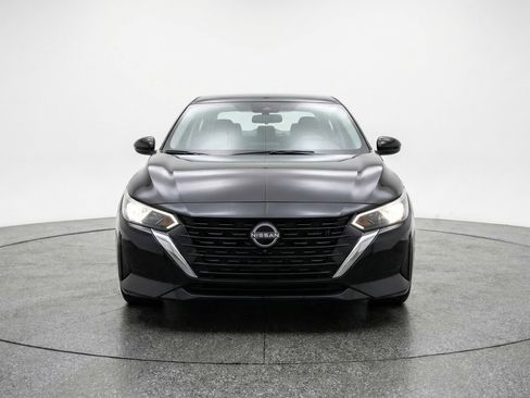 Used 2025 Nissan Sentra SV FWD image 2